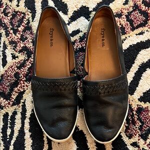 FRYE AND CO. Black Leather Loafers